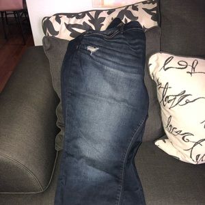 Torrid 20S fray hem Capri